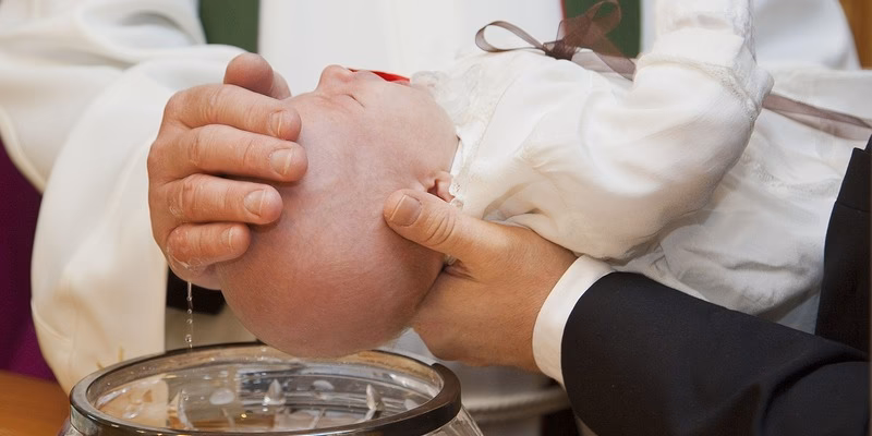 Wie füttere ich mein Baby ohne Erbrechen?