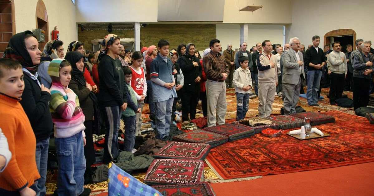 Was ist der Unterschied zwischen Aleviten und Muslimen?