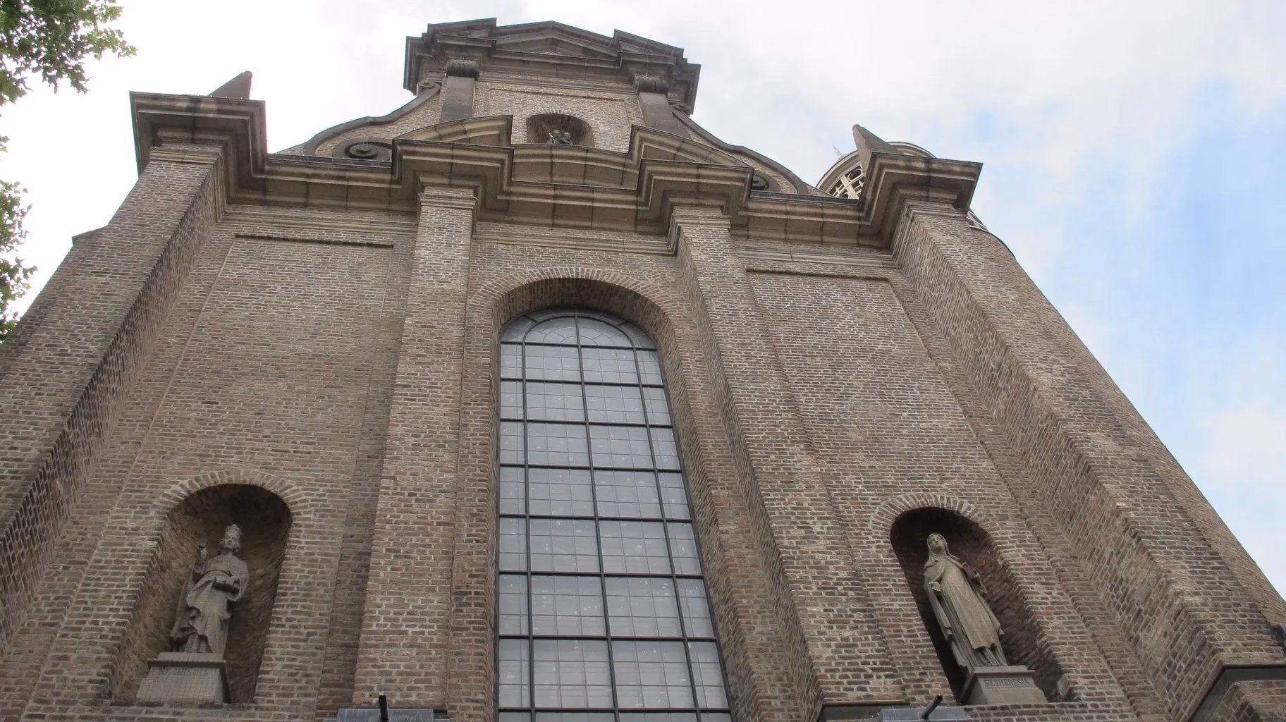 Was bietet das Studienbüro am Campus Deutz?