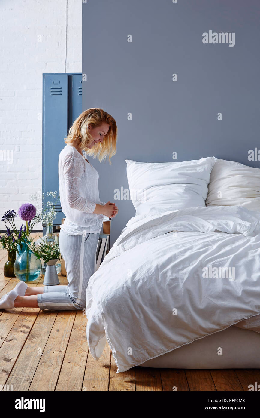 Was macht man beim Beten am Esstisch?