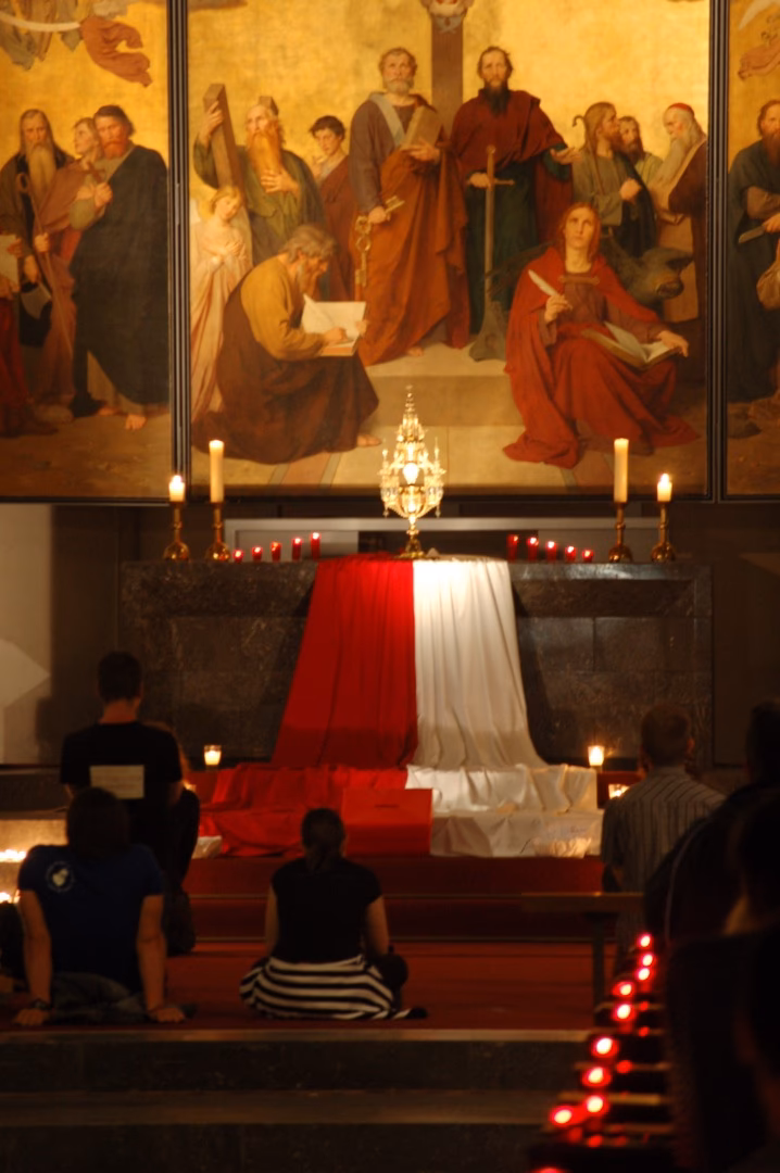 Welche Arten des ewigen Gebets gibt es?