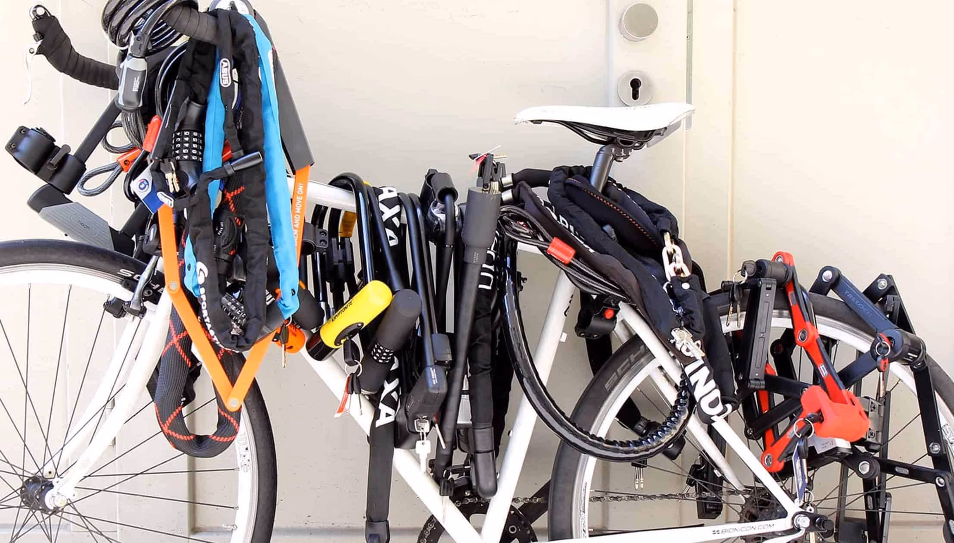 Wie lange sollte ein gutes Fahrradschloss vor dem Diebstahl schützen?