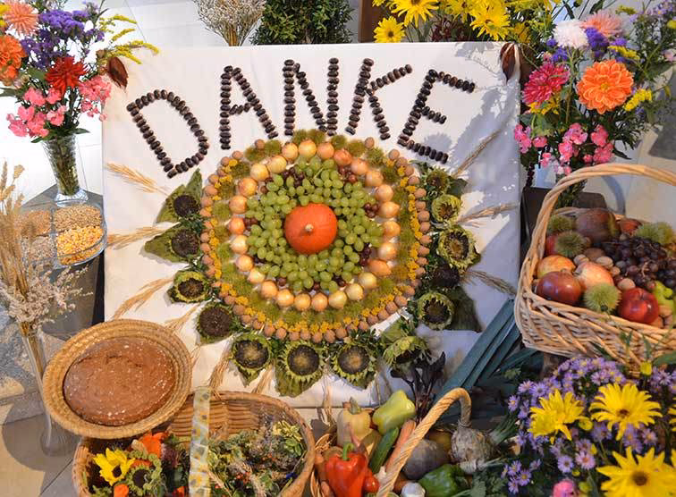 Was sagt der Bibel über den Erntedank?