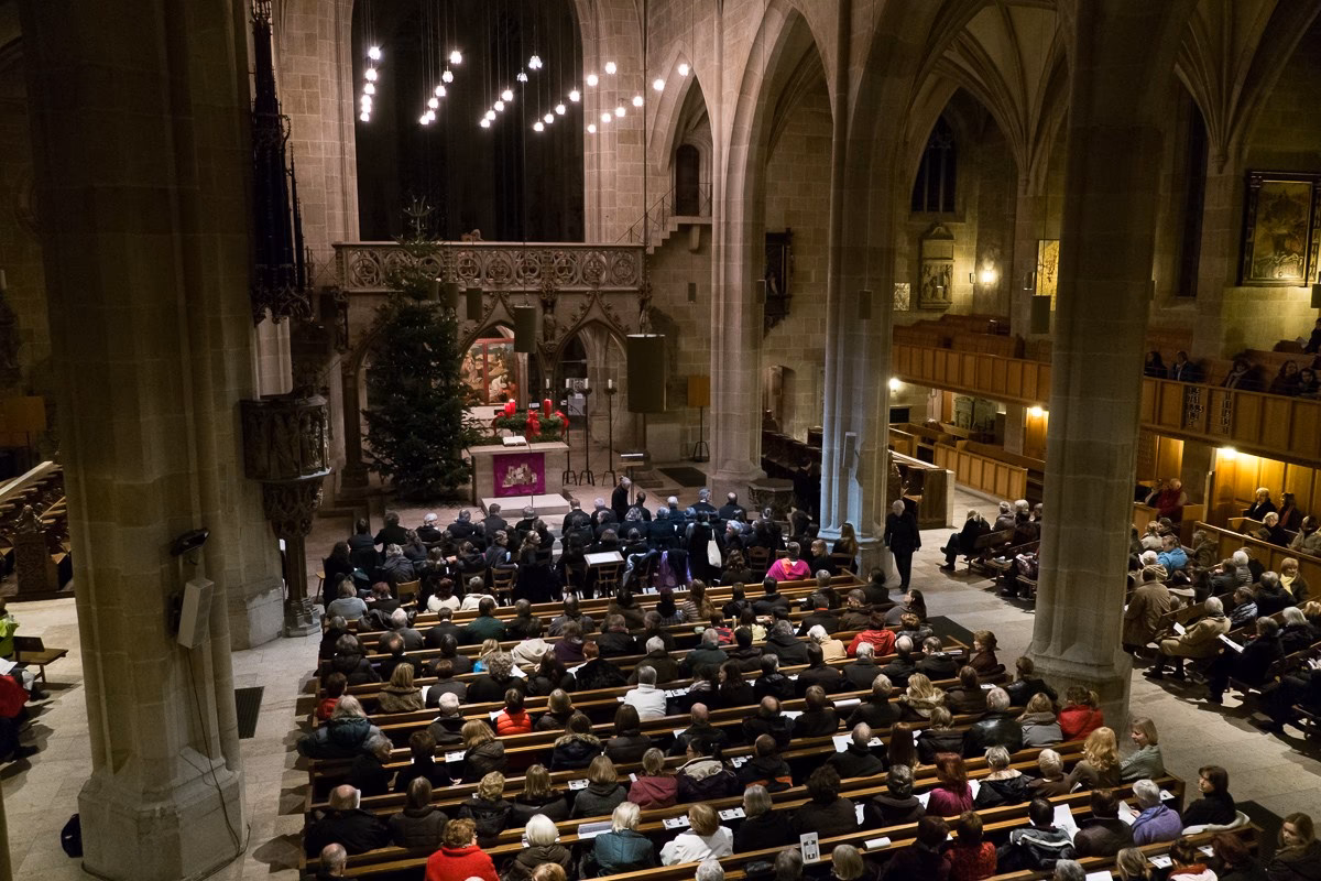 Wie unterstützt die Stiftskirche Tübingen die Tübinger Tafel?