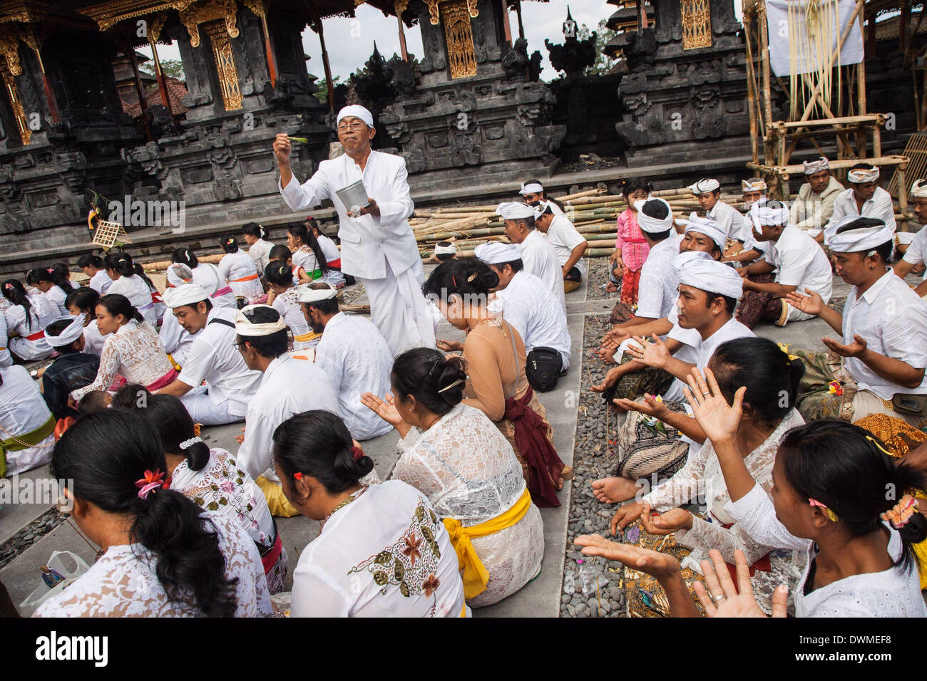 Was sind die fünf wichtigen Regeln im Hinduismus?