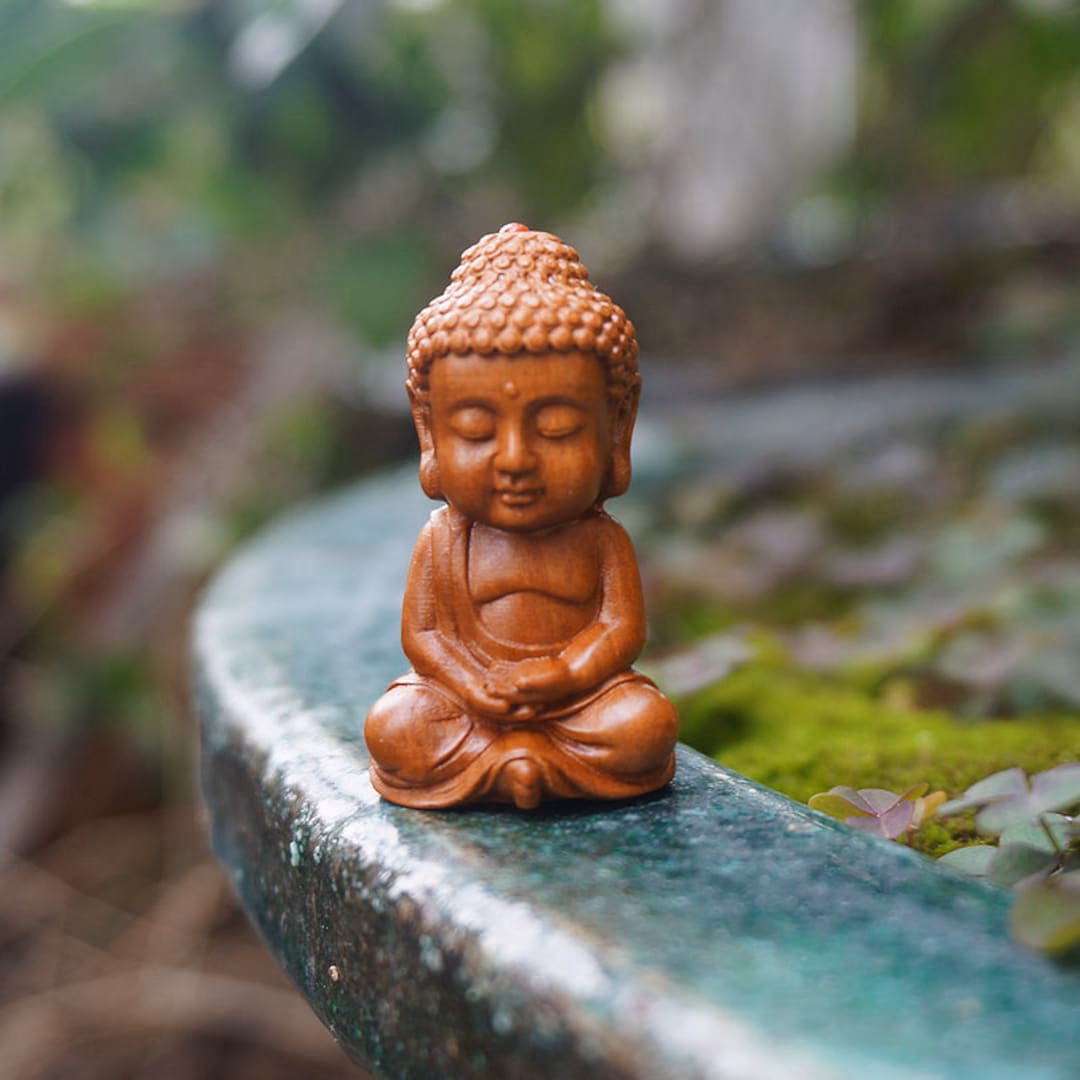 Wie pflegt man eine Holz-Buddha-Figur?