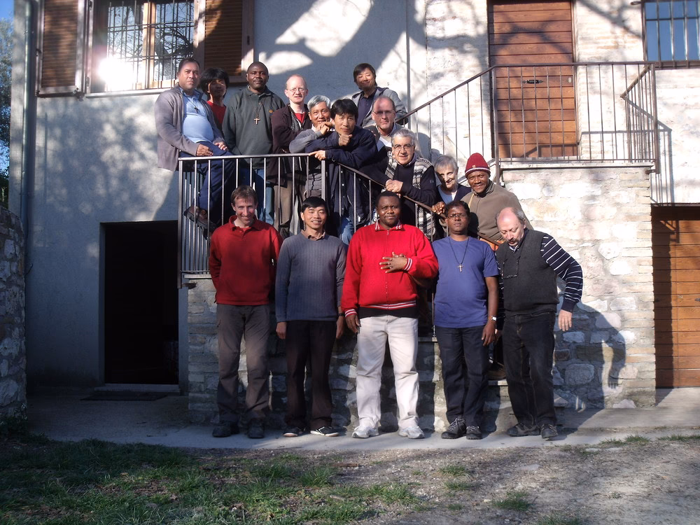 Wer hat die Kleinen Brüder gegründet?