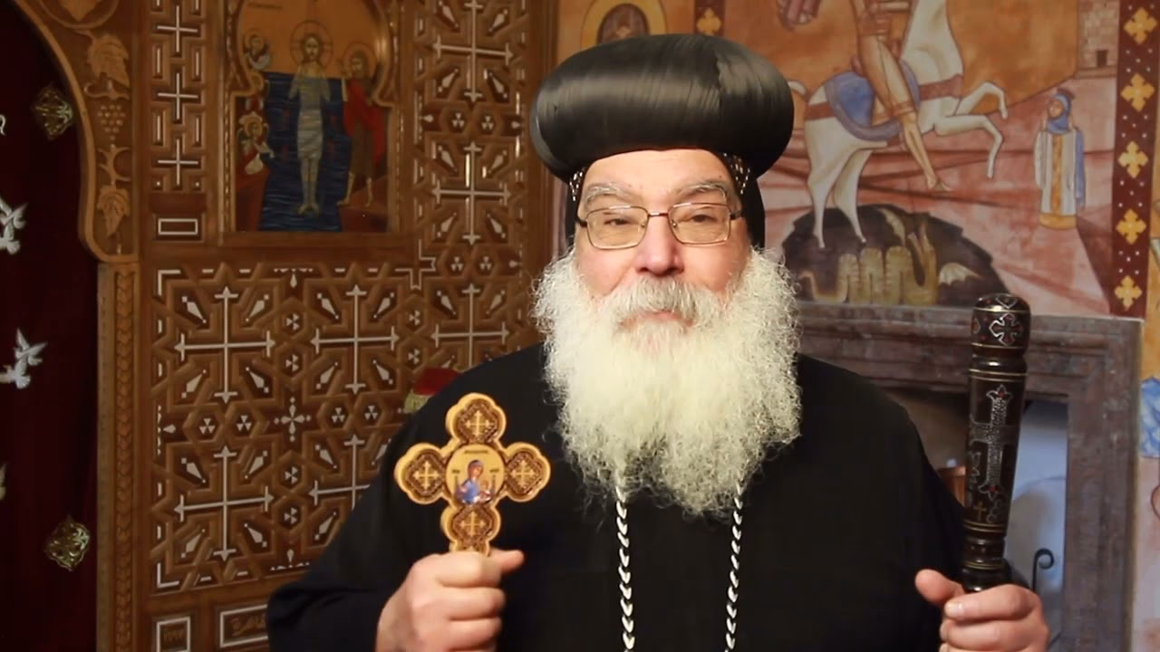 Was wird vor dem Altar gesegnet?