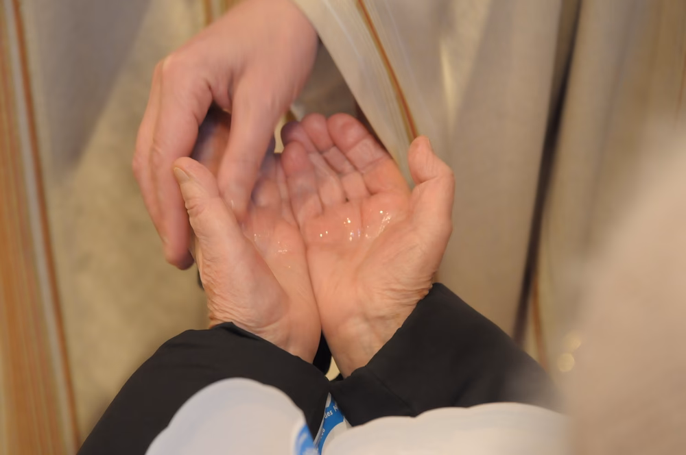 Was ist das Sakrament der Krankensalbung?