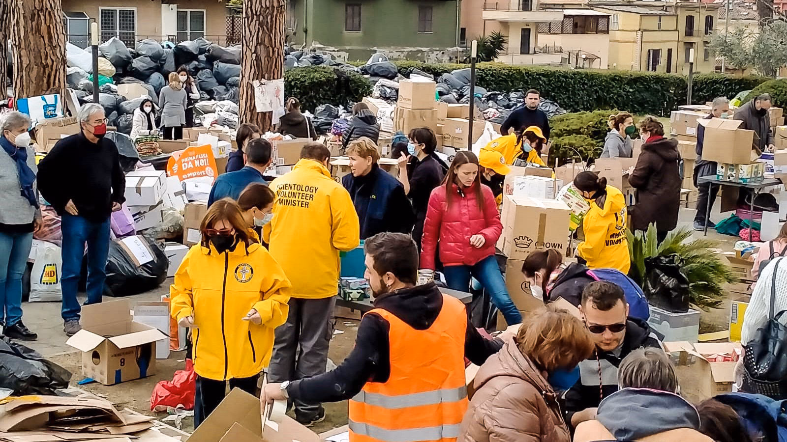 Wer gründete Scientology?